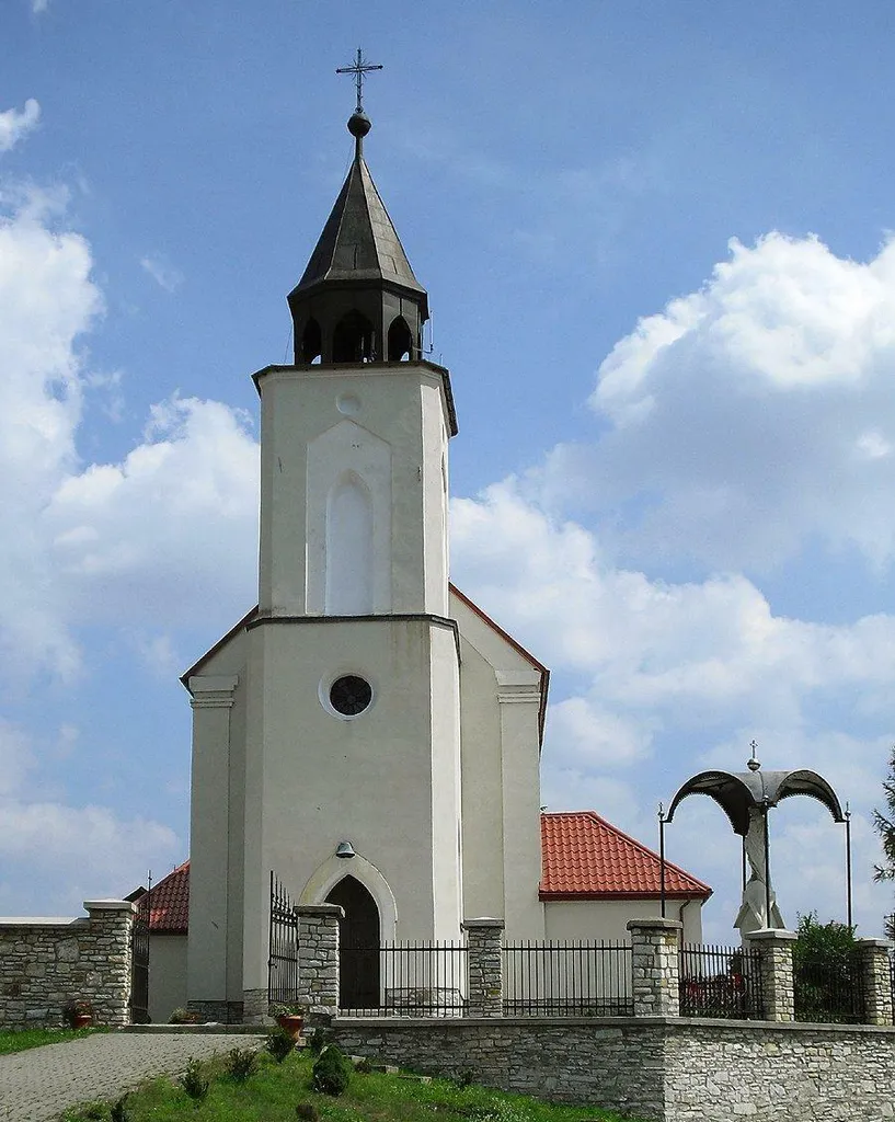 Kościół parafialny w Bydlinie.