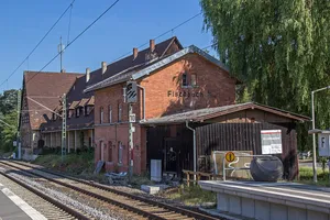 station building Fischbach (b Nürnberg) station