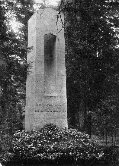 Tomb Gustav Landauer