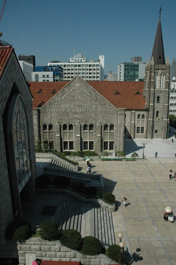 I, David Milanaik, took this photo on 09 September 2007 in Seoul, South Korea and release it into the public domain.