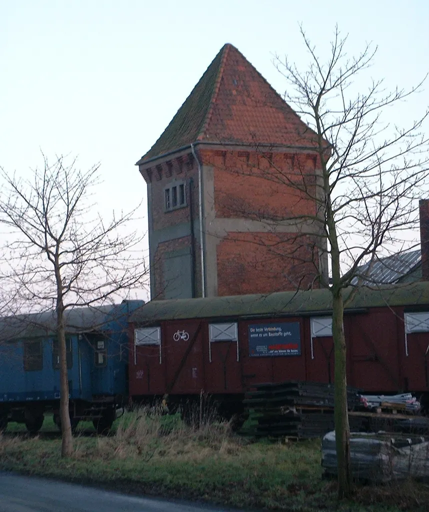 Wasserturm am Bahnhof Leeste