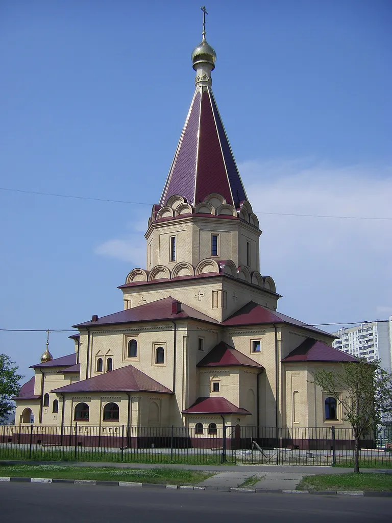 фотография храма Усекновения главы Иоанна Предтечи в Братееве