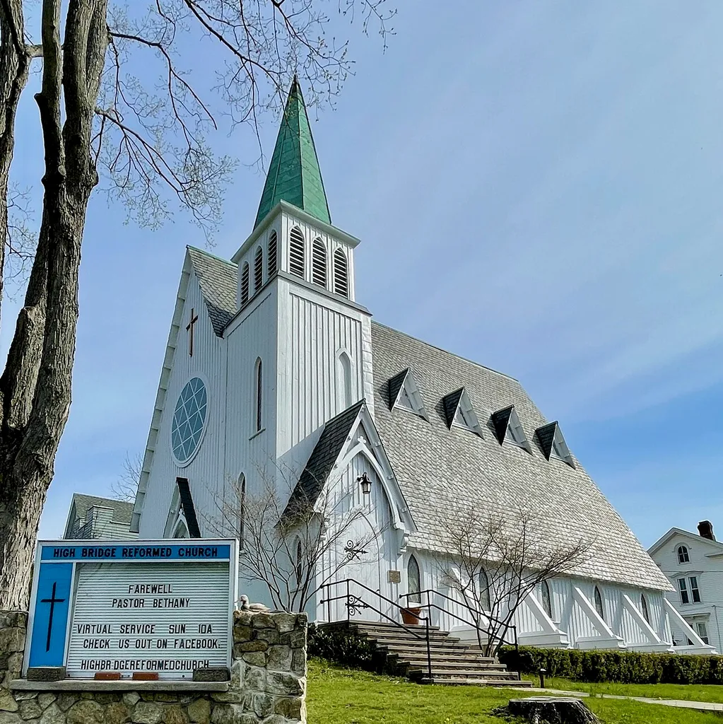 High Bridge Reformed Church in High Bridge, New Jersey. This is an image of a place or building that is listed on the National Register of Historic Places in the United States of America. Its reference number is 80002494 (Wikidata).