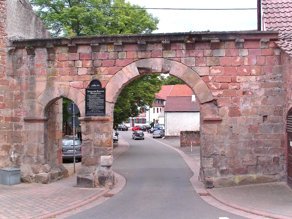Kloster Höningen, Pfalz, Eingansportal zur Klosteranlage
