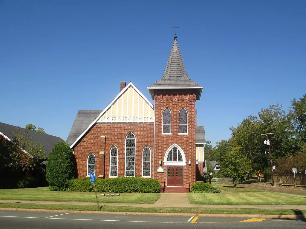 I took photo of First Presbyterian Church in Minden, LA., with Canon camera.