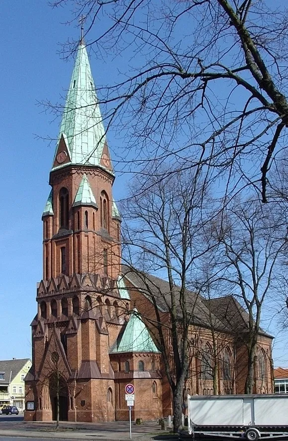 evangelisch-lutherische Matthäuskirche in Lehrte, Niedersachsen; erbaut 1874–1876 nach Entwurf des Architekten Conrad Wilhelm Hase; unter Denkmalschutz