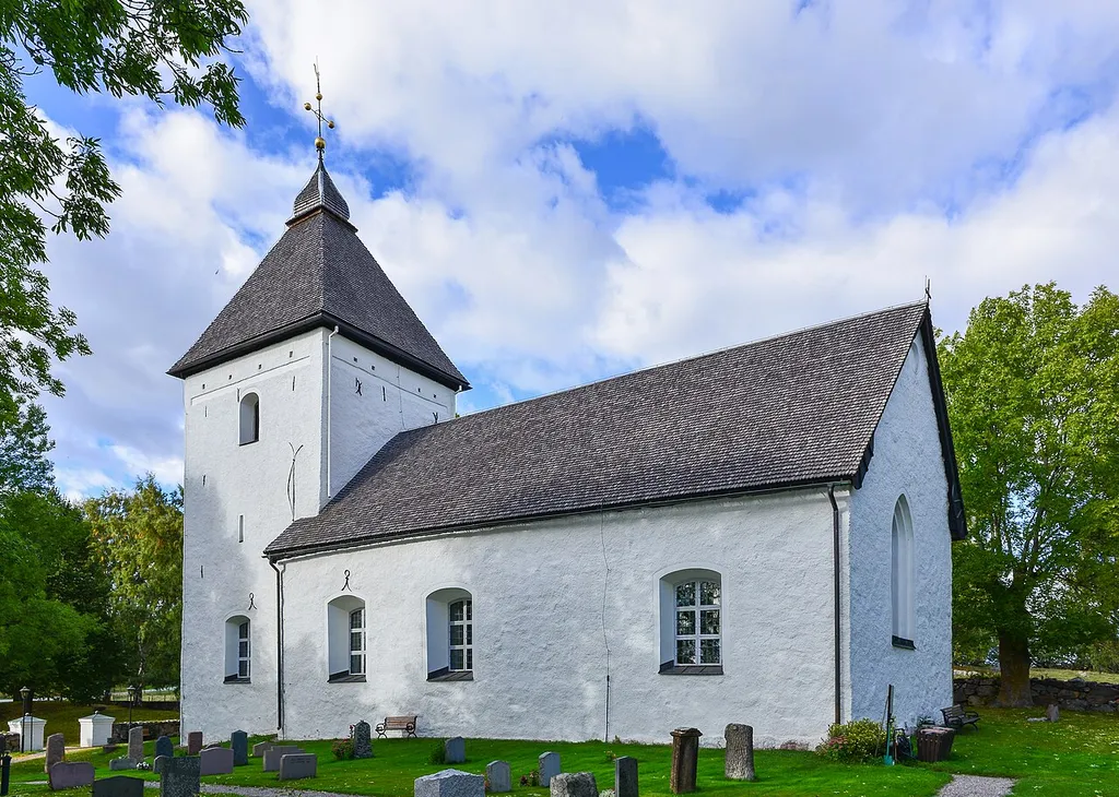 Adelsö kyrka (church).