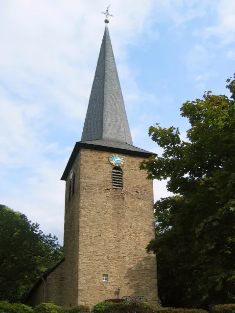 evangelische Dorfkirche Volmarstein, Hauptstr. 36, Wetter-Volmarstein; straßenseitiger Westturm von 1752