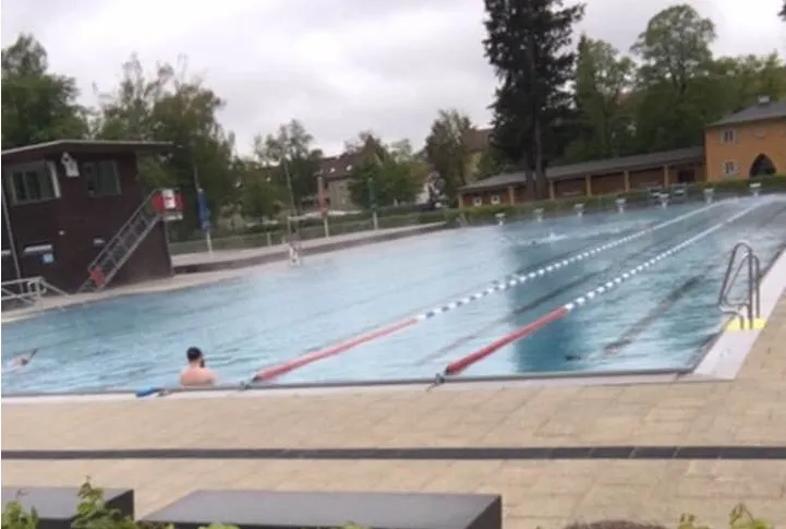 Röthelheimbad Erlangen, Schwimmerbecken