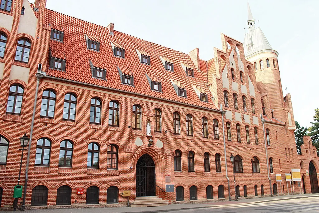 Chełmno, południowe skrzydło klasztoru, tzw. dom św. Józefa, 1897-1898