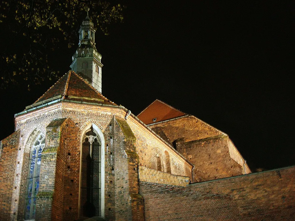 Namysłów - kościół pofranciszkański, obecnie parafialny p.w. św. Franciszka z Asyżu i św. Piotra z Alkantary