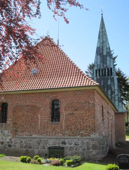 Hamberge church from little bit more north than east.