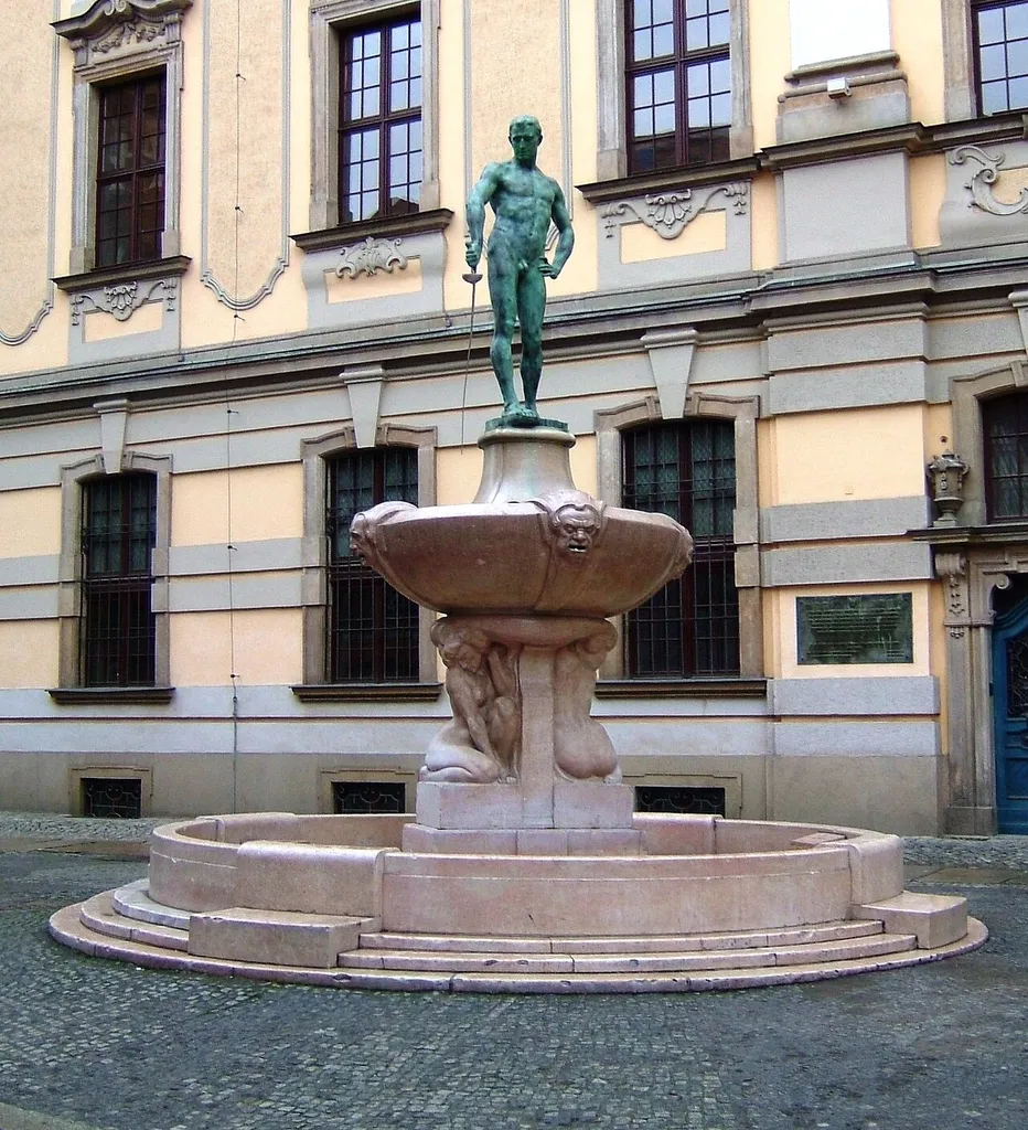 Fencer sculpture, Wrocław