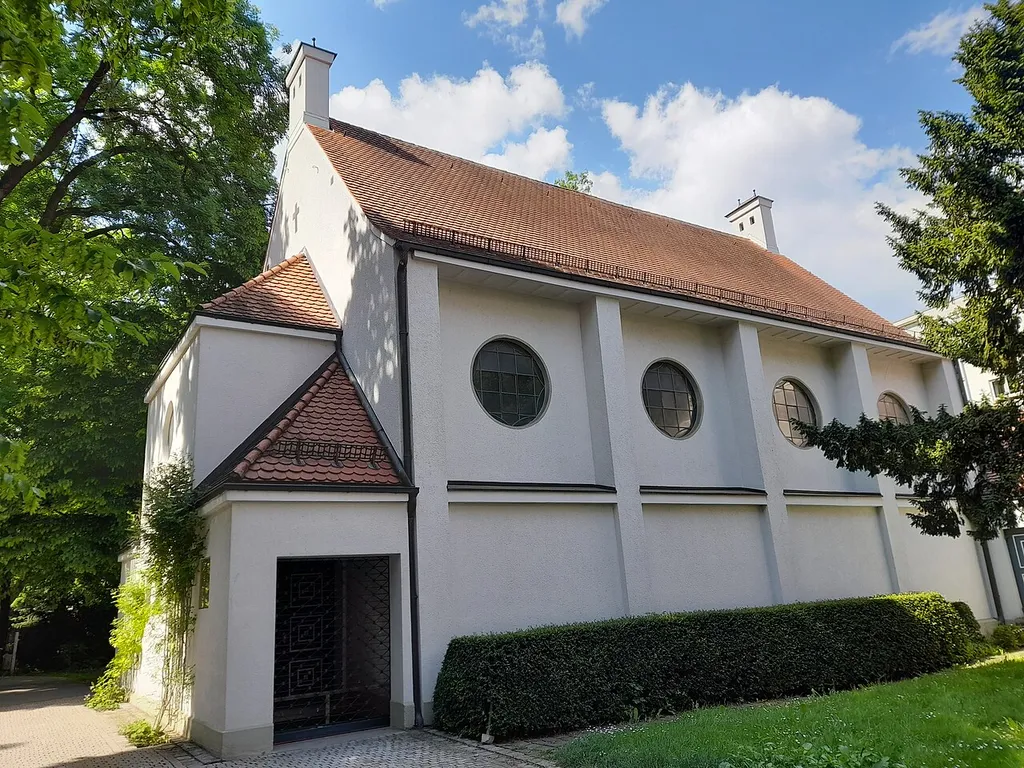 Katholisch-apostolische Kirche in Ulm, Blick von Süden auf die Südost-Fassade