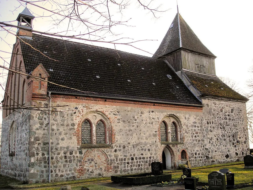 Kirche Dänschenburg / Church in Dänschenburg