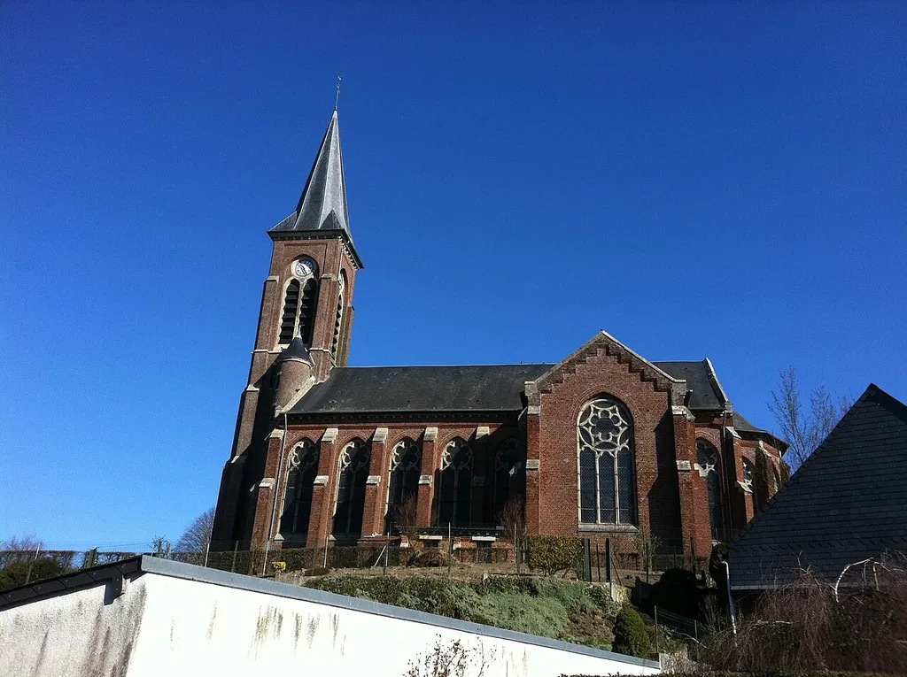 Étreux — Church of the village