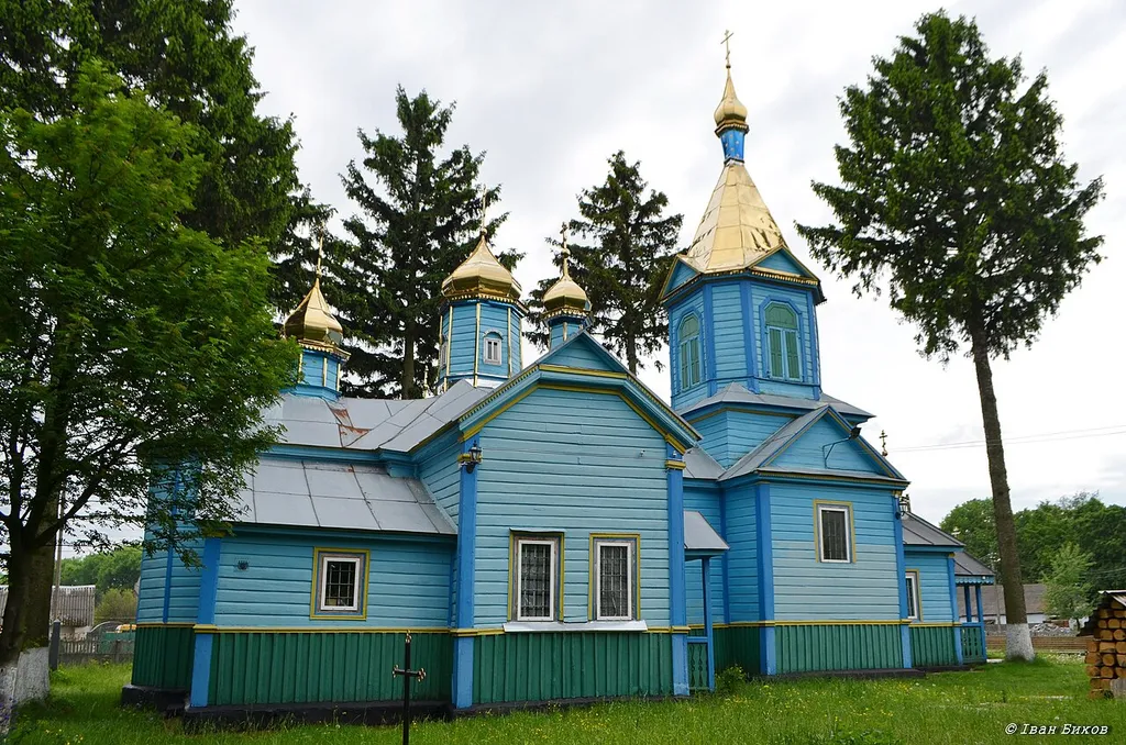 Михайлівська церква, с. Гадзинка, вул. Шевченка, 3