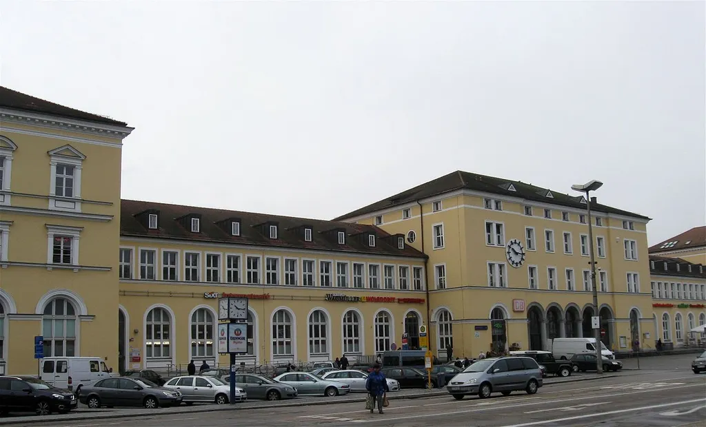 station building at Regensburg Central Station