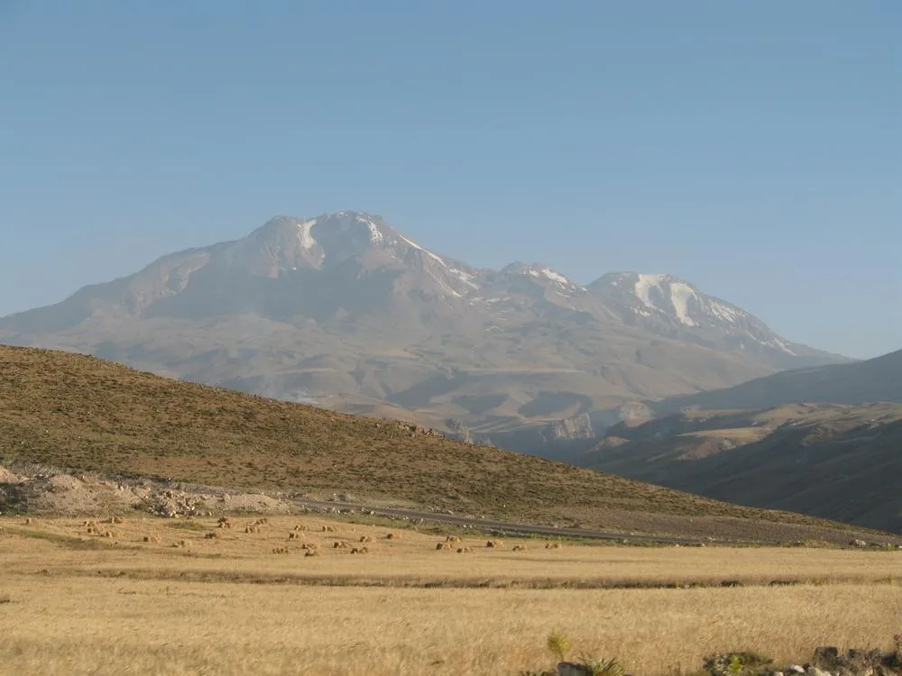 Mount Sabalan. Author:Stanislav Zolnaj