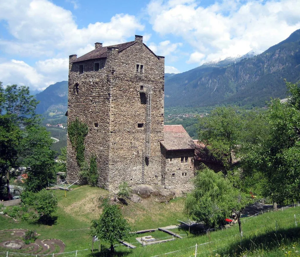 Ehrenfels von Norden