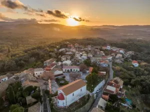 Agioi Douloi, Kerkyra