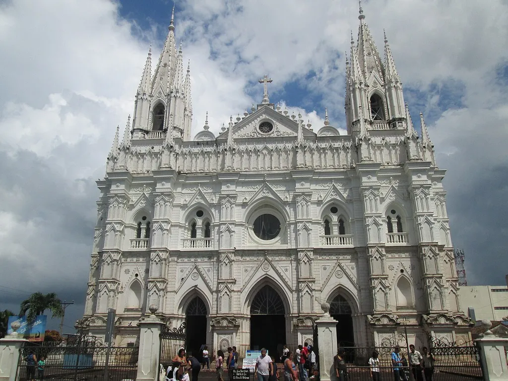 This is a photo of an monument in El Salvador identified by the ID