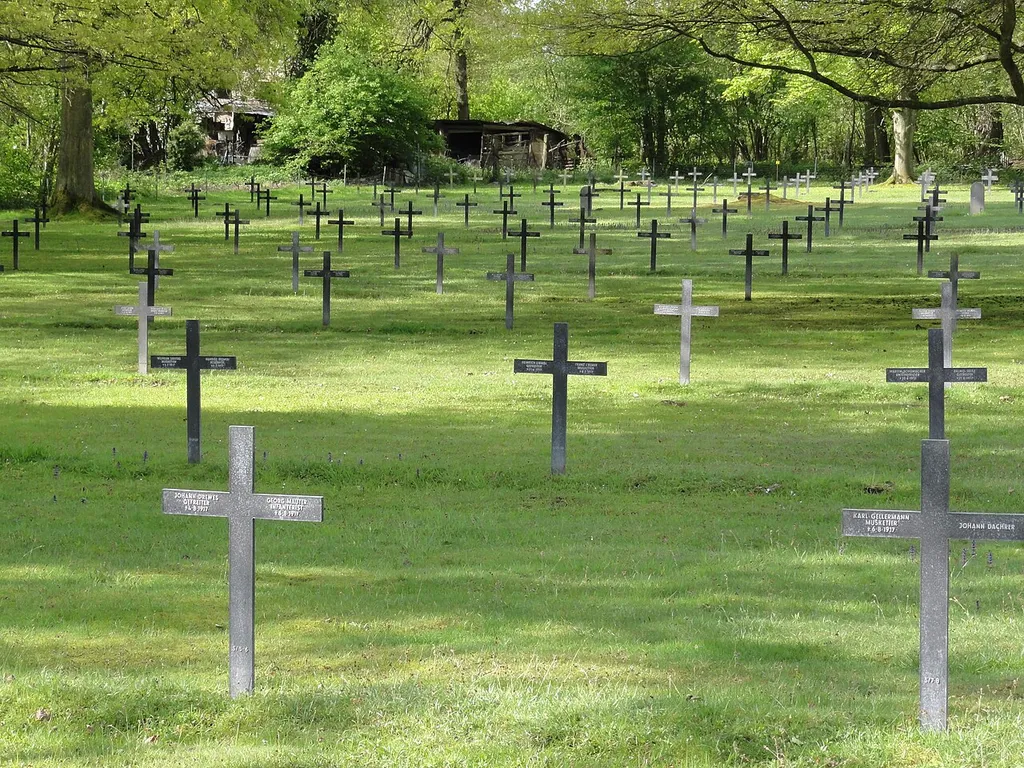 Deutscher Soldatenfriedhof Mons-en-Laonnois