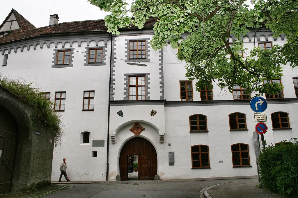 Memmingen, Eingang zum Antonierkloster