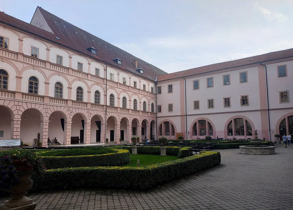 Klášter dominikánů (Chomutov)