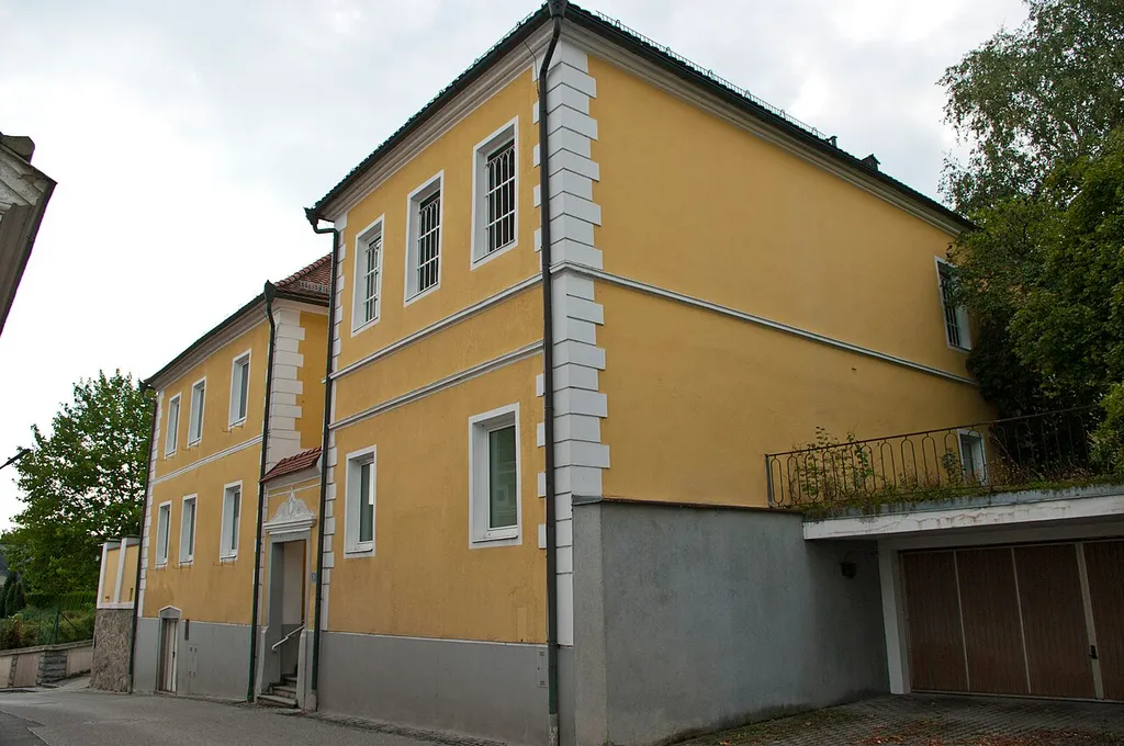 Kloster mit Behindertenheim