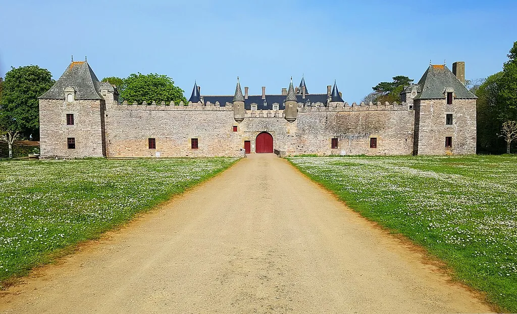 Château de Bienassis - façade d'entrée