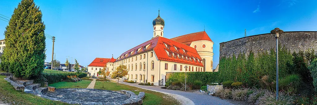 Franziskanerkloster - Volkshochschule - Musikschule - Ehingen Donau