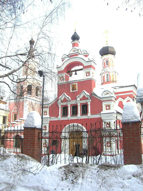 Храм иконы Божией Матери «Скоропослушница» на Ходынском поле в Москве