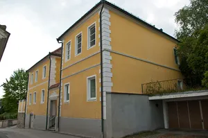Kloster mit Behindertenheim