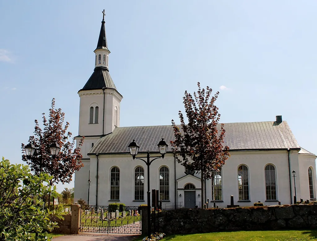 Vederslövs new church.The church which was built in 1878-79 marked by the neo-classical style but with clear historicerande stylistic features of neo-Gothic and neo-romanticism, designed by Edvard von Rothstein. The church was consecrated October 10, 1879 by Bishop Johan Andersson.