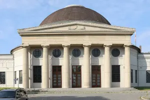 Betonhalle