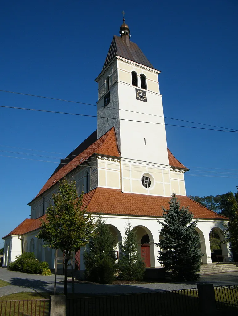 zespół kościoła par. p.w. Najśw. Serca Pana Jezusa Kościół par. p.w. Najśw. Serca Pana Jezusa, mur., 1920-1921 Cmentarz Kaplica poległych w I wojnie światowej, mur., po 1920 Grobowiec, mur., po 1920 Ogrodzenie z bramami, mur., 1930 Zagwiździe, Murów