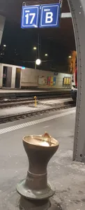 Fountain (Perronanlage Main station Track 16/17 W)