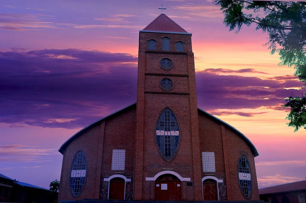 catholic church in east province which is peacefully and holy place , it was establishe in 1968/9/5 as diocese catholique de Kibungo
