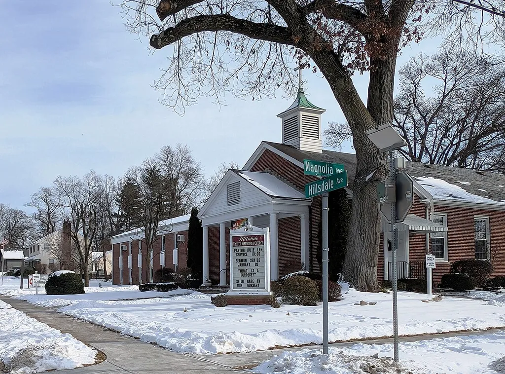 Photo of the Hillsdale United Methodist Church in Hillsdale, New Jersey. Photo taken from the intersection of County Route 112 (Hillsdale Avenue) and Magnolia Avenue looking southeast.