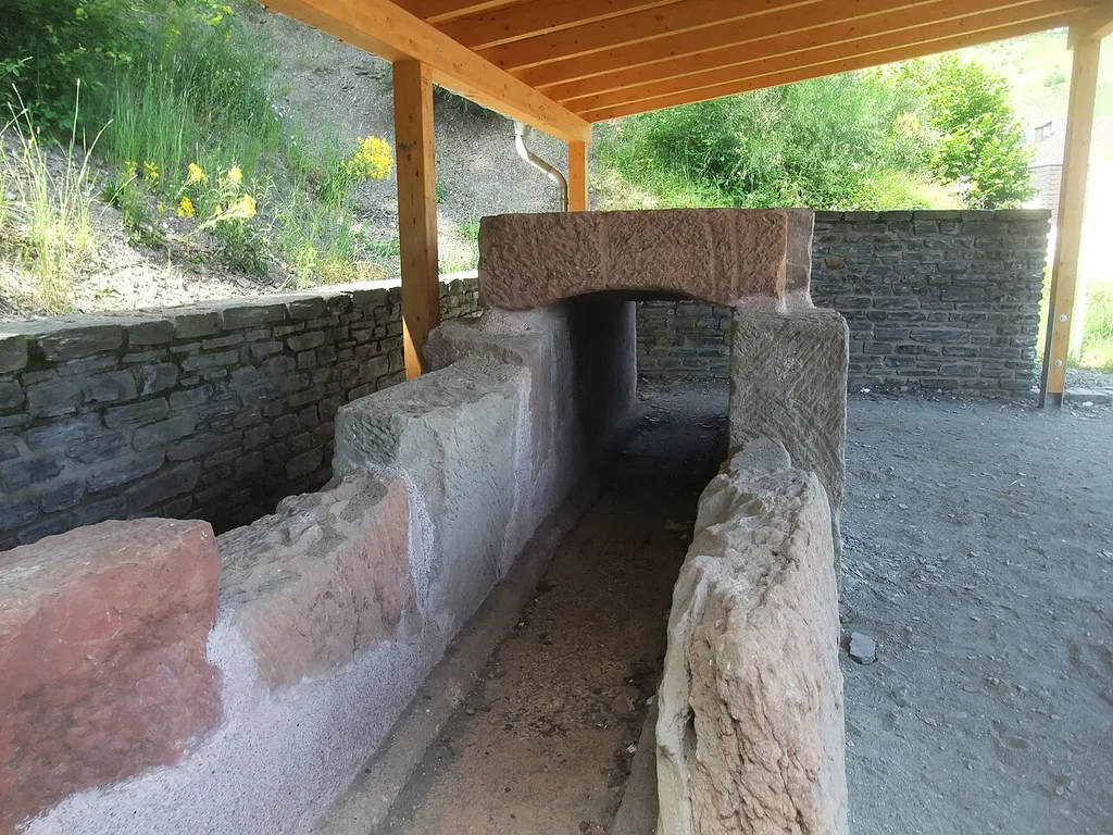 Reste des Originals der römischen Ruwerwasserleitung in Waldrach