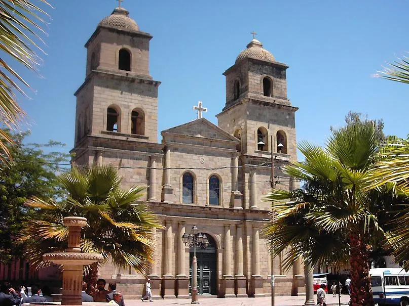 This medium shows the protected monument with the number T/00-004 in Bolivia.