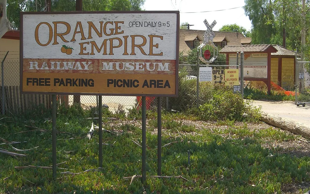 Entrance of the Orange Empire Railway Museum in Perris. Taken 8/4/03 by User:Pretzelpaws with a Casio Exilim EX-Z750 camera. Cropped and brightened 8/28/05 using the GIMP.