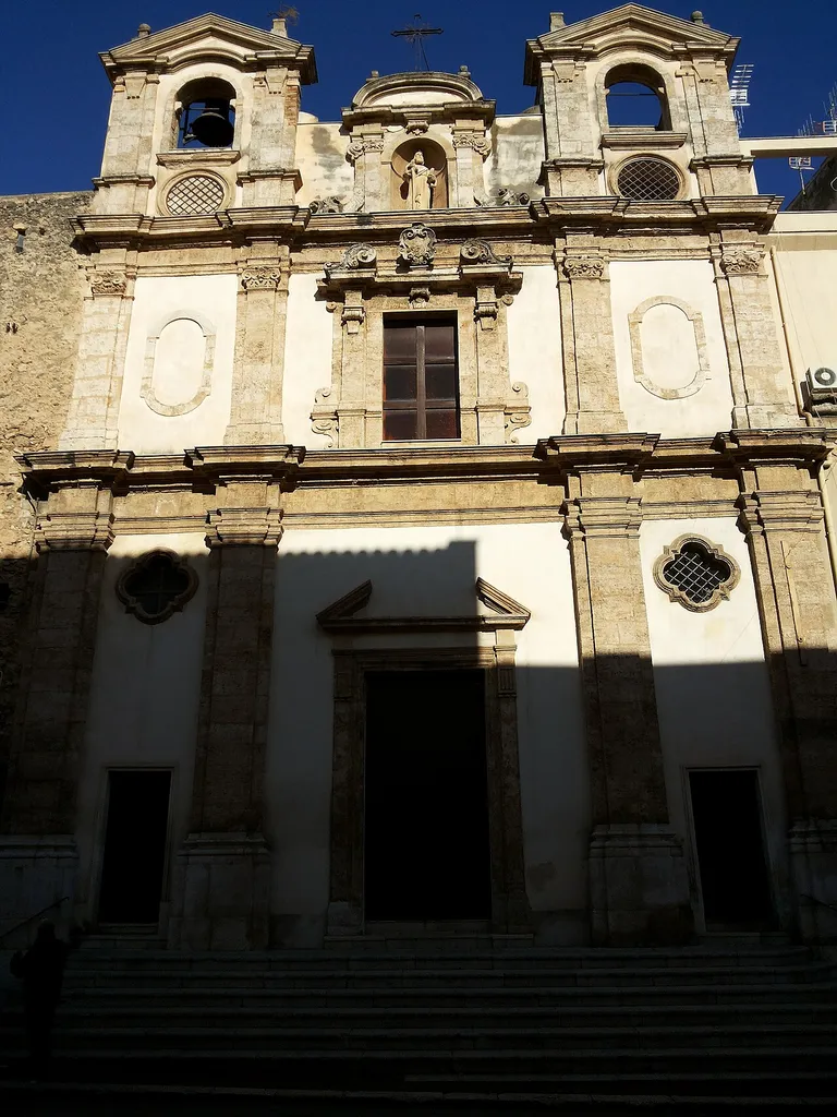 Chiesa dei Santi Paolo e Bartolomeo (Alcamo) - Facciata