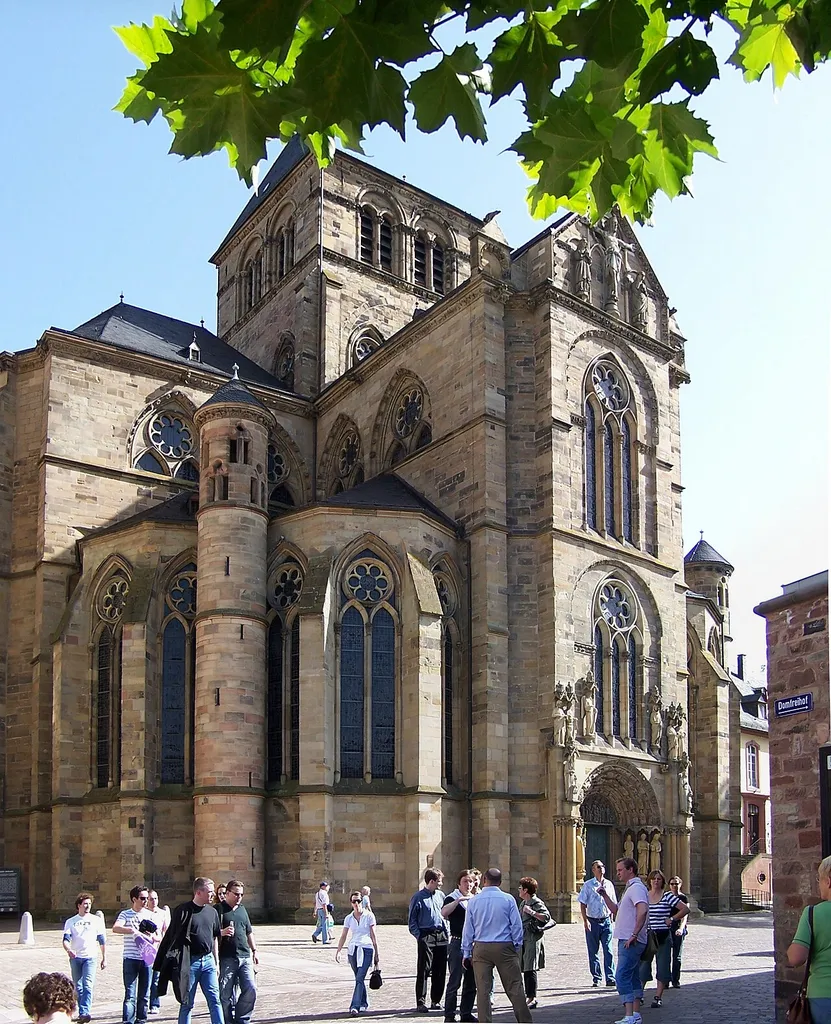 Liebfrauenkirche in Trier This image was created with Hugin.