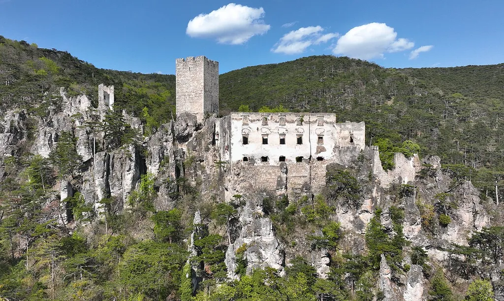 Southwest view of the Rauhenstein castle ruins in Baden, Lower Austria.