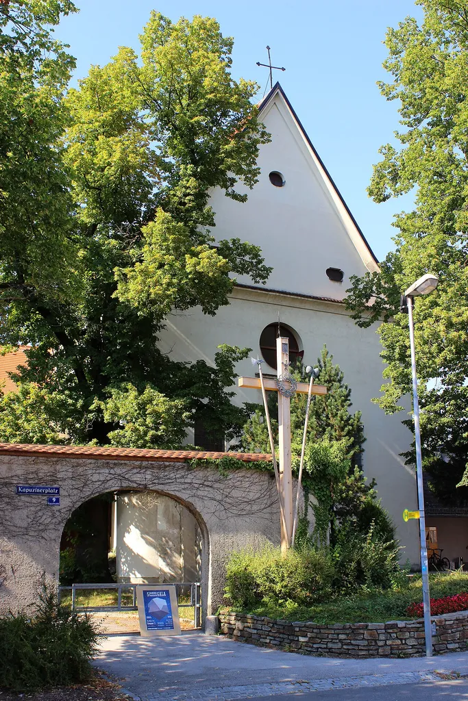 Kapuzinerkirche und ehemaliges Kapuzinerkloster
