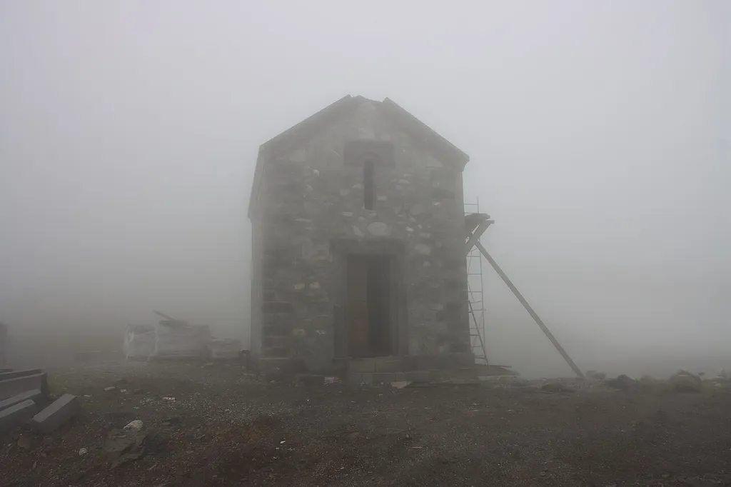 Abano Pass