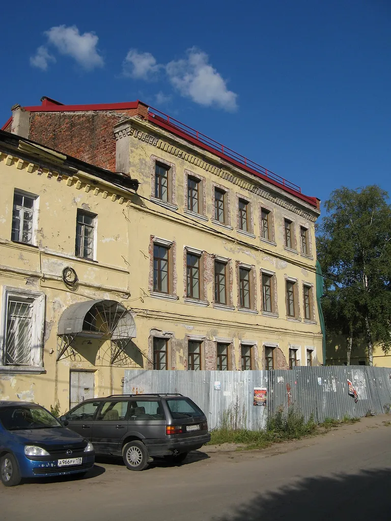 Дом Леонтьева: Красная площадь, 3, Шлиссельбург, Кировский район, Ленинградская область