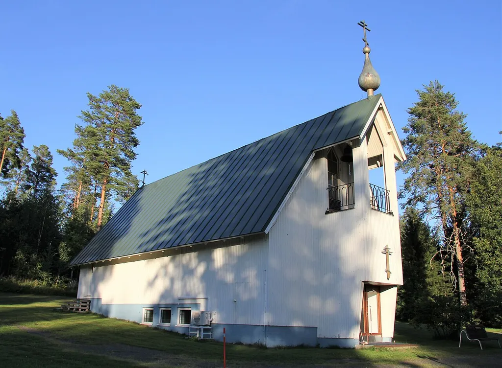 Maaningan ortodoksinen kirkko eli Karjalan valistajien kirkko on ortodoksinen pyhäkkö Kuopion Maaningan pitäjässä. Rakennuksen suunnitteli arkkitehti Ilmari Ahonen. Rakennuksen vihki arkkipiispa Paavali marraskuussa 1960 ortodoksiseksi tsasounaksi, ja peruskorjauksen jälkeen vuonna 2005 se vihittiin arkkipiispa Leon johdolla ortodoksiseksi kirkoksi.